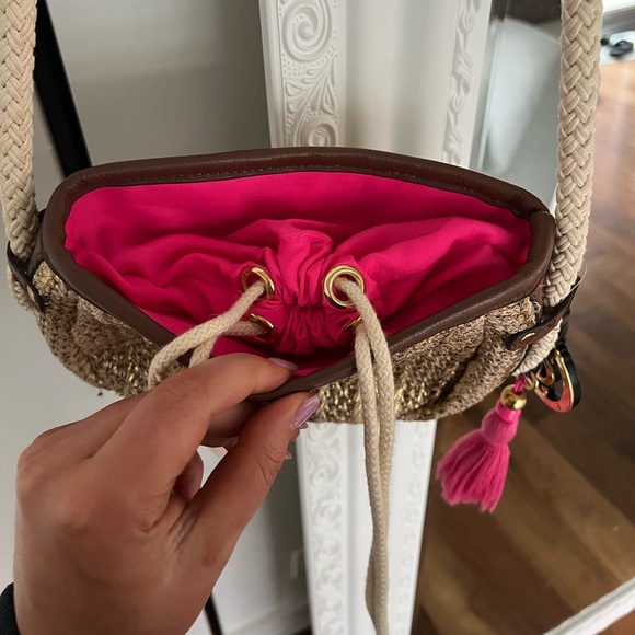 Juicy Couture Devon Palm Springs gold and pink draw string crossbody purse bag - Picture 5 of 8